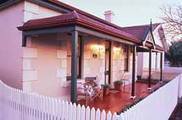 Eliza Cottage - Accommodation Guide 0