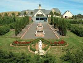 Barcaldine House - Accommodation Guide 0