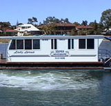 Dolphin Houseboat Holidays - Accommodation Guide