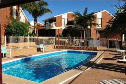 Anchor Bell Holiday Apartments - Accommodation China 5