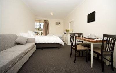 Aussie Settler Motel - Accommodation Guide 1