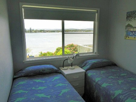 Leisure-lee Holiday Apartments - Accommodation Asia 2
