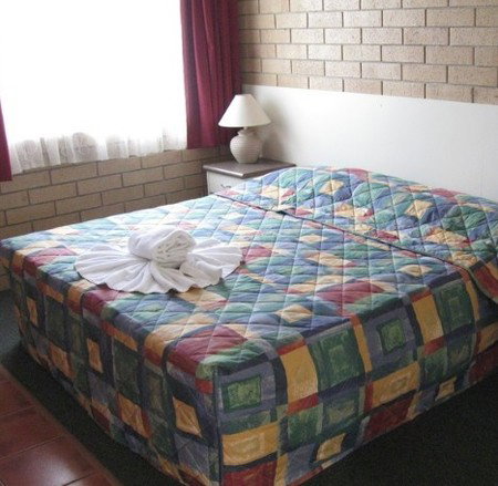 Monogorilby QLD Accommodation China