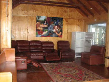 Hatters Hideout - Accommodation China 2