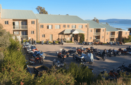 Acacia Snowy Motel - Accommodation Asia 3