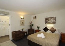 Charm City Motel - Accommodation China 3