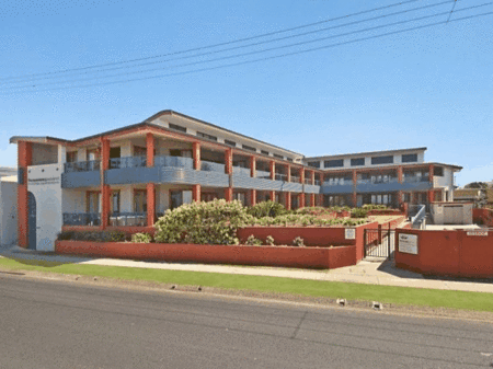 Lennox Point Holiday Apartments - Accommodation Asia