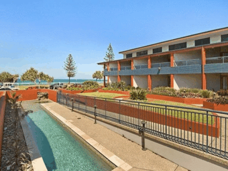 Lennox Point Holiday Apartments - Accommodation Asia 2