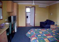 Palm Valley Motel And Home Village - Accommodation Asia 4