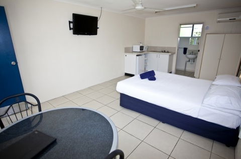 Tin Can Bay Motel - Accommodation Guide 2