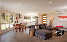 Amazing Country Escapes - Lakeview Luxury Cabins - Accommodation China 1