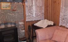 Aberfeldie Cottage B And B - Accommodation Guide 1