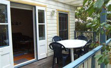Araluen Cottages - Accommodation Guide 3
