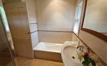Bromyard Cottage - Accommodation Asia 6