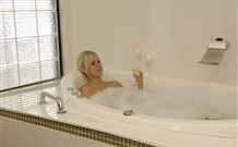 Duckmaloi Farm - Accommodation Asia 4