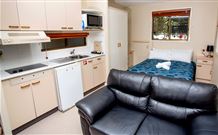 On The Basin - St - Accommodation China 4