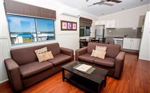 Orion Beach House - Accommodation China 0