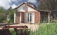 Peregrines At Table Top - Accommodation Guide 7