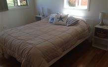 Silky Oak Cottage - Accommodation Guide 1