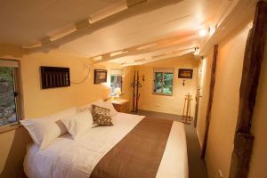 Lyrebird Studio - Accommodation China 3
