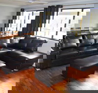 Ewetopia Farm - Accommodation Asia