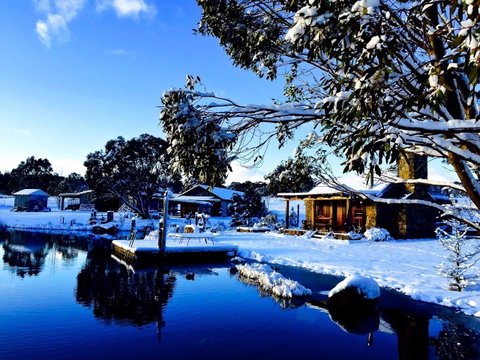 Moonbah Huts - Accommodation Guide 4