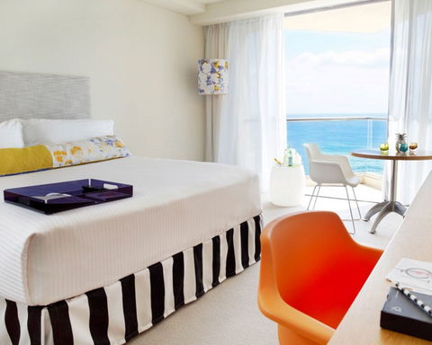 QT Gold Coast - Accommodation Guide 2