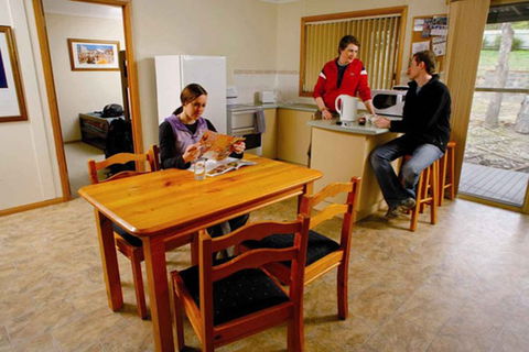 Ballarat YHA - Accommodation Asia 1