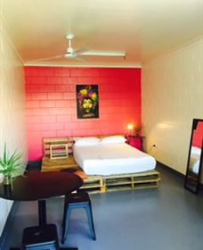 Adventurers Backpackers Resort - Accommodation Asia 1