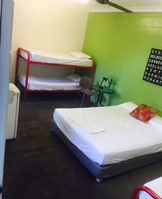 Adventurers Backpackers Resort - Accommodation Asia 2