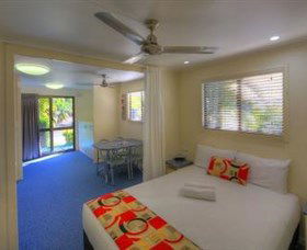 Alex Beach Cabins And Tourist Park - Accommodation Asia 0
