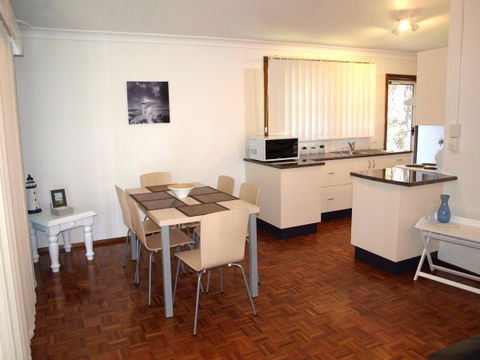 Crystal Waters - Accommodation China 2