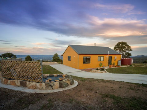 Majestic View Cottages - Accommodation Asia 0