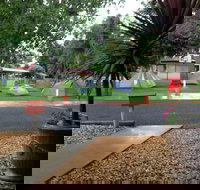 Young Caravan Tourist Park - Accommodation Asia