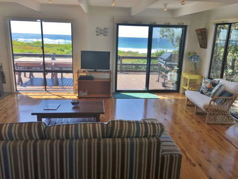 Surfside On Mollymook Beach - Accommodation China 5
