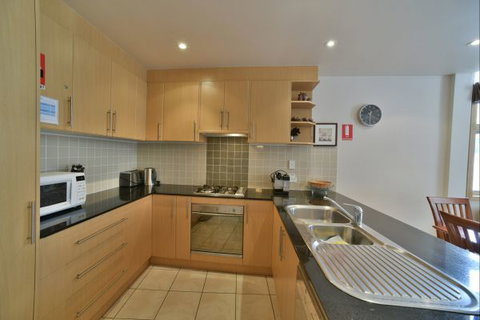 Tomarlin Views 1 - Accommodation Guide 4