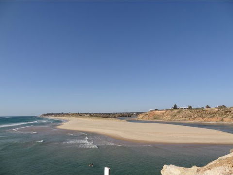 Christies Cottage For Holidays And Relocations. - Accommodation Guide 6