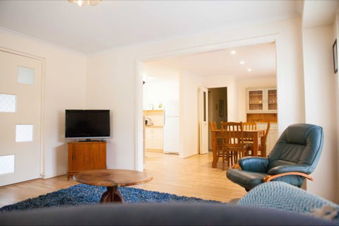 Unit 2 - Accommodation China 1