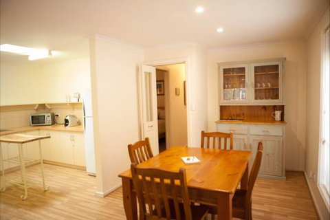 Unit 2 - Accommodation China 4