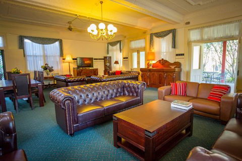 Abernethy House - Accommodation China 3