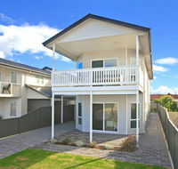 Century 21 SouthCoast White Caps - Accommodation Asia