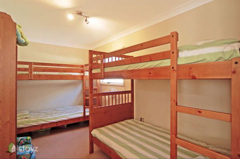 Hayes Beach House - Accommodation China 4