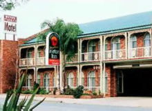 Hamiltons Henry Parkes - Accommodation China 0
