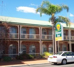 Hamiltons Henry Parkes - Accommodation China 2