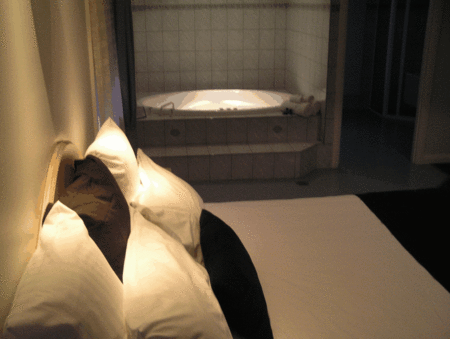 Charles Rasp Motor Inn And Cottages - Accommodation Asia 1