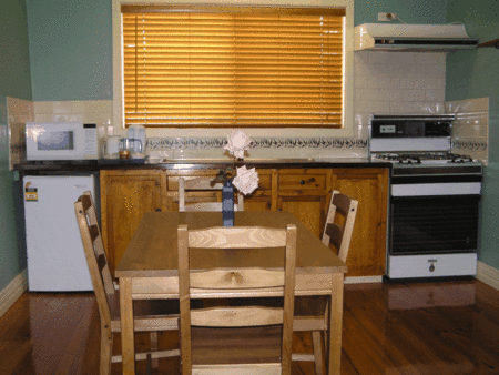 Charles Rasp Motor Inn And Cottages - Accommodation Asia 4
