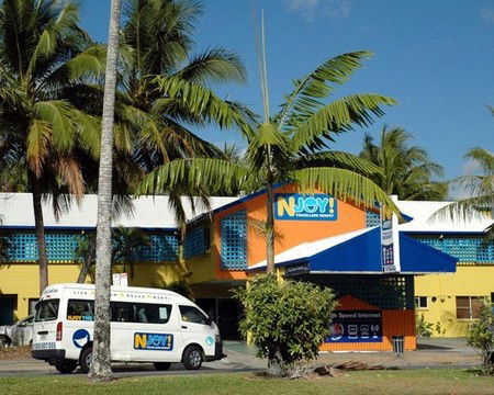Kamerunga QLD Accommodation China