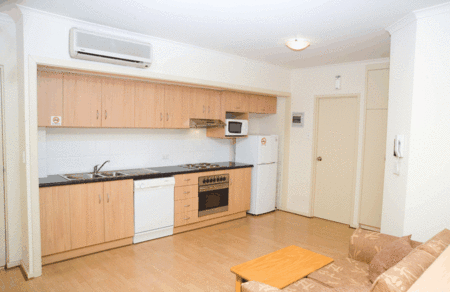 Oxford Terrace Apartments - thumb 1