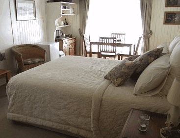Beauty Point Cottages - Accommodation Guide 0