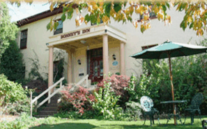 Bonney's Inn - Accommodation Asia 0